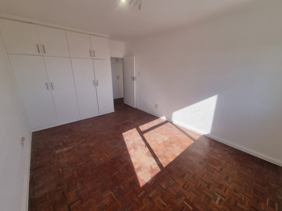 To Let 1 Bedroom Property for Rent in Sea Point Western Cape